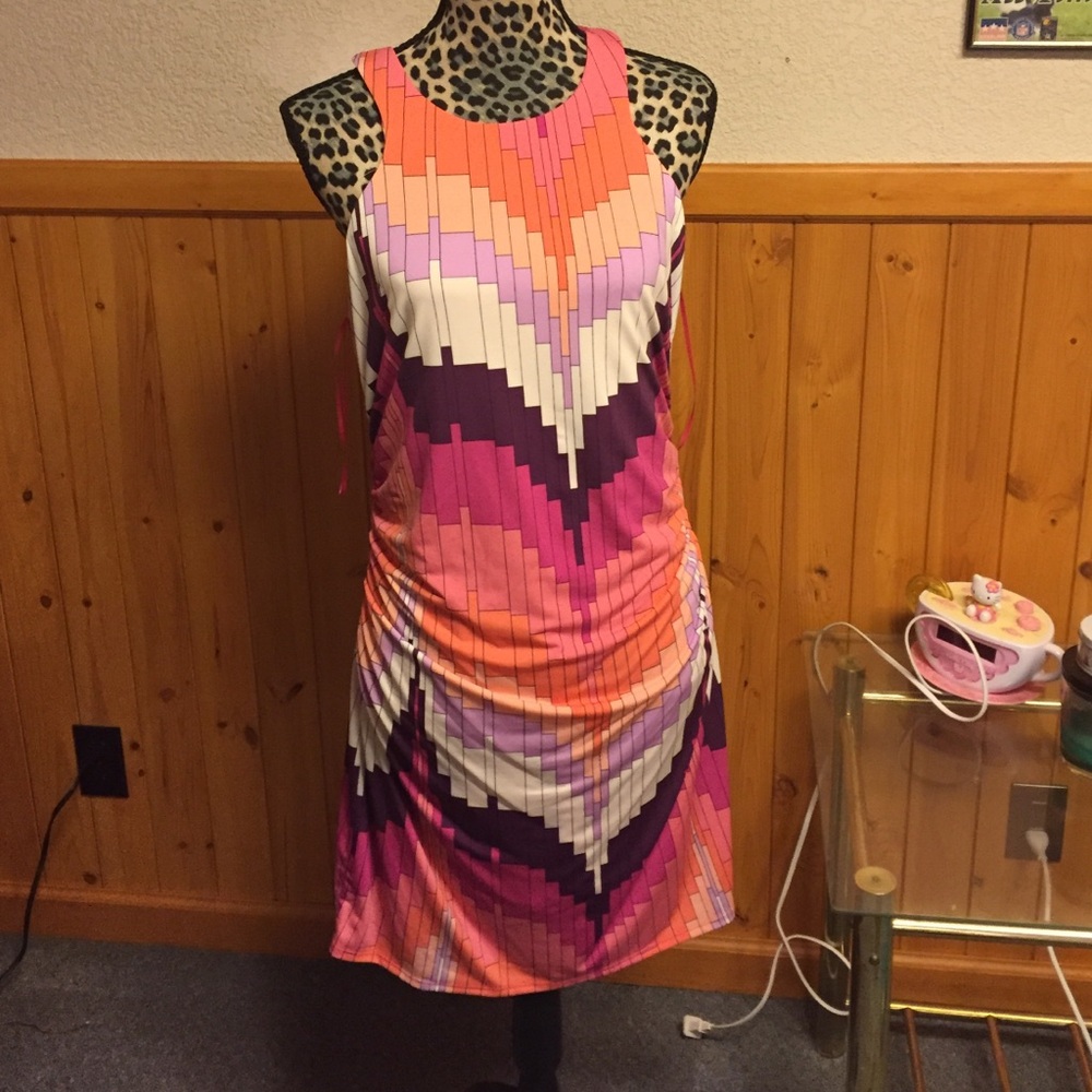 Trina Turk dress size 12 nwt